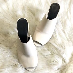 THEORY white/cream mule heels